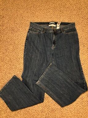 Vintage Liz Claiborne Women's Blue Denim Jeans